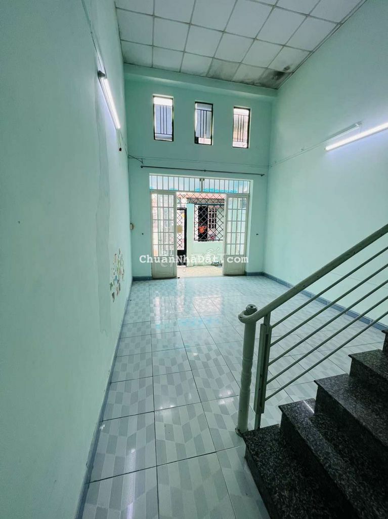 Nhà nguyên căn mới đẹp hẻm xe hơi 1/ đs8 p11 gò vấp 2pn giá 7tr