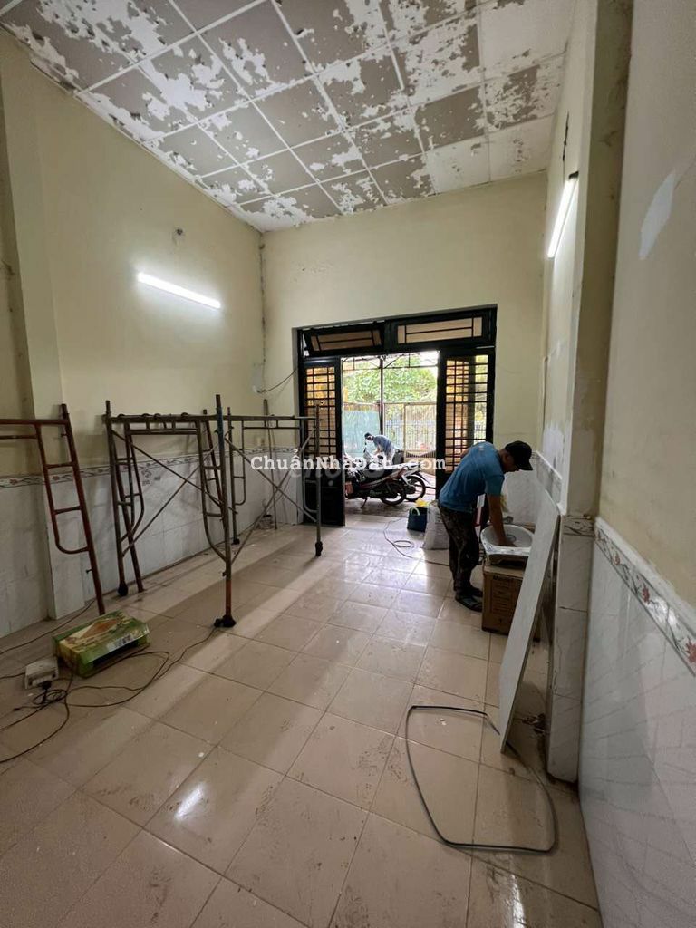 Nhà nguyên căn ngay trường học phan chu trinh p16 gò vấp 4x18 có sân