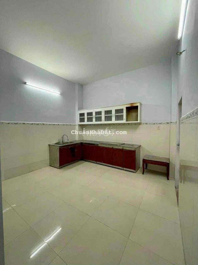 Nhà HXT 1/ sát mặt Tiền Nguyễn oanh (4*20m 2L) P.17 Gần chợ căn cứ 26