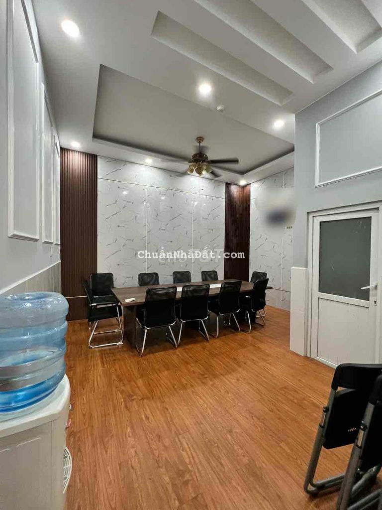 Cho Thuê nhà ngay MT Giáp Vincom Phan văn Trị