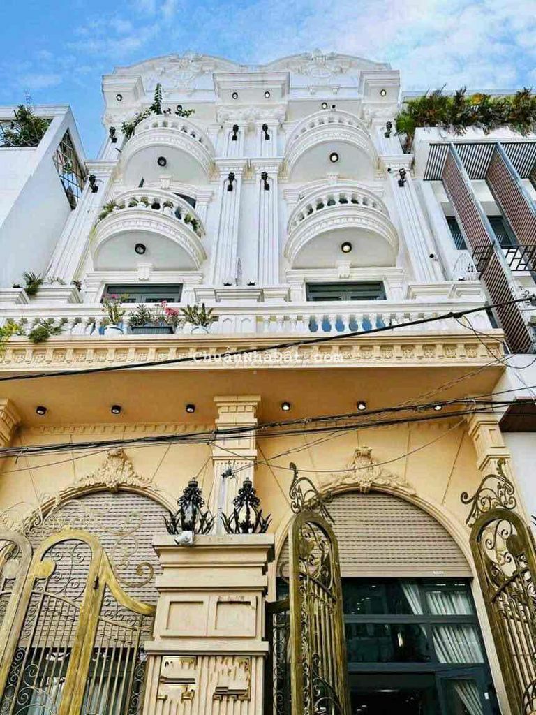 Nhà phố FULL NỘI THẤT CAO CẤP (4x20)trệt,lửng,3lầu,5pn,5wc,PK,PB,PT