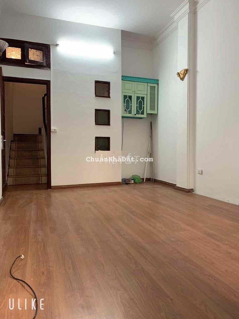 Cho thuê nhà 3 tầng Hồng Mai, Hai Bà Trưng, 2 ngủ