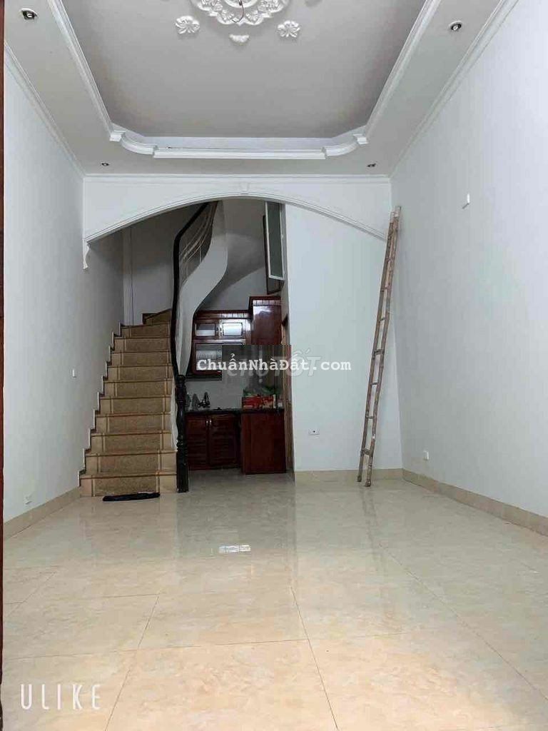 Cho thuê nhà 3 tầng Hồng Mai, Hai Bà Trưng, 2 ngủ