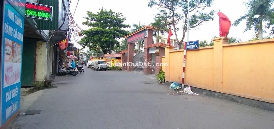 Cho thuê nhà Mặt Phố Đông Thiên, Vĩnh Hưng, DT 120m2, 2 tầng