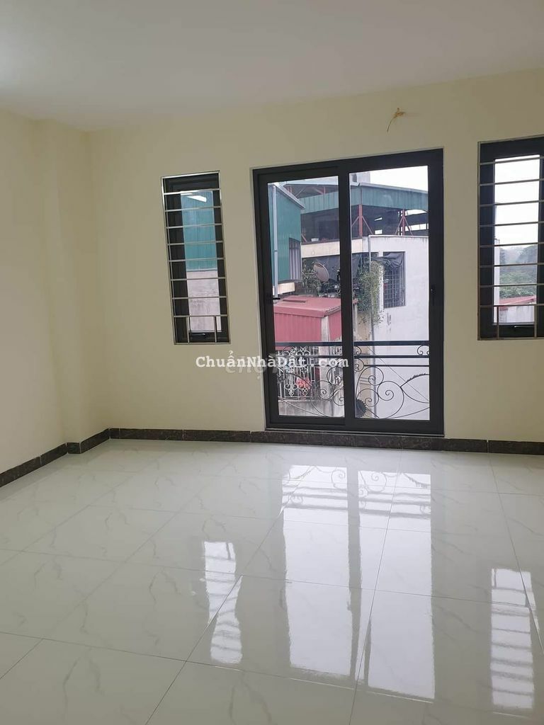 Cho thuê nhà 467 LĨNH NAM, 5 ngủ full đồ, có ở nhóm Cho thuê nhà 467 LĨNH NAM, 5 ngủ full đồ, có ở nhóm