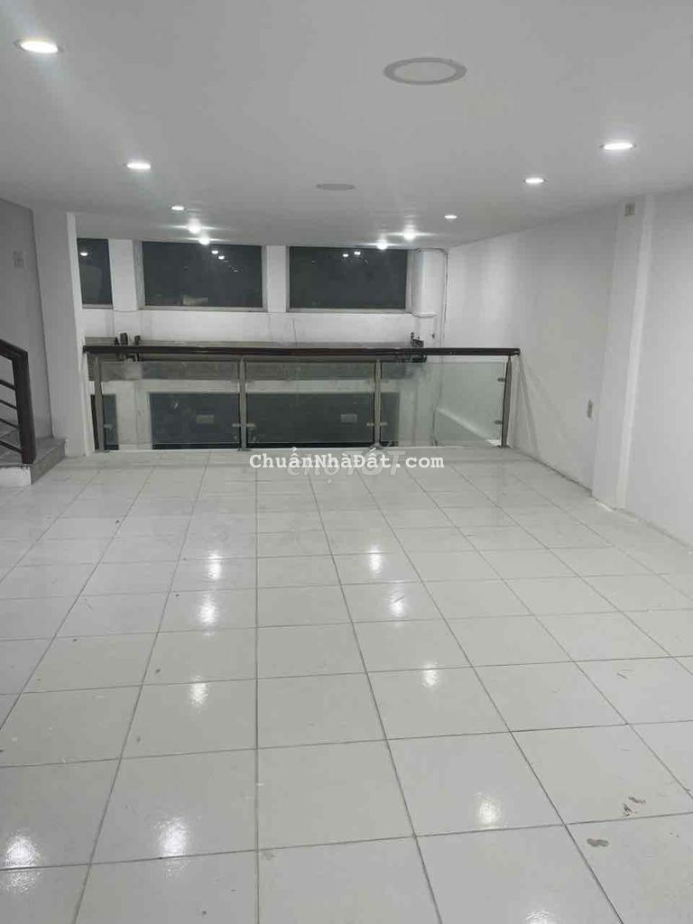 Cho thuê nhà 5 tầng mặt tiền Phong Châu. Sau lưng siêu thị Go( Big C) Cho thuê nhà 5 tầng mặt tiền Phong Châu. Sau lưng siêu thị Go( Big C)