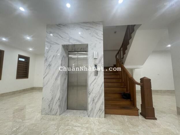 Nhà gần 20 tỷ hoàn thiện đẹp long lanh, sẵn điều hoà thang máy cho thuê chỉ 30 tr/tháng