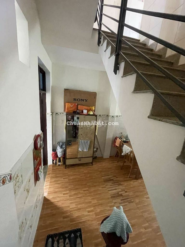 Cho thuê căn nhà lầu rộng mới đẹp ấp Xuân Thới 7  Xuân Thới Đông H Môn