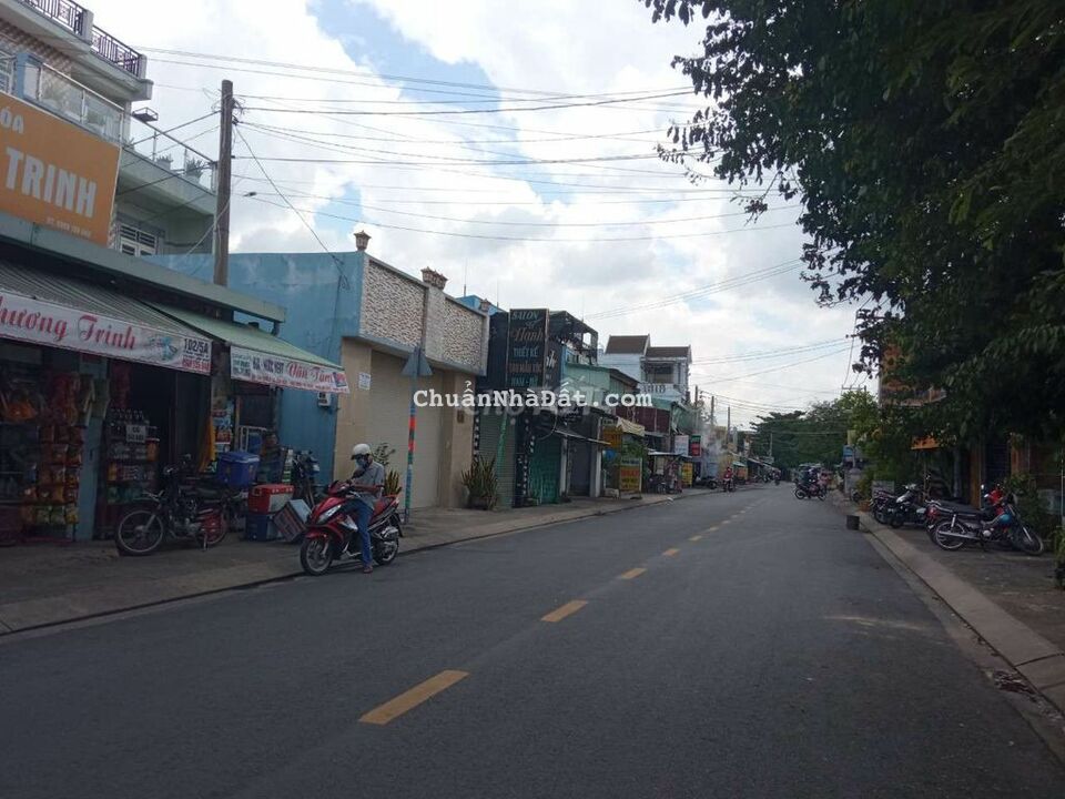 Cho thuê nhà nguyên căn đường nhựa Tân hiệp