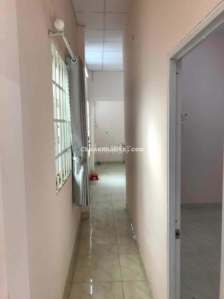 nhà cấp 4 1PN  THị Trấn Hóc Môn