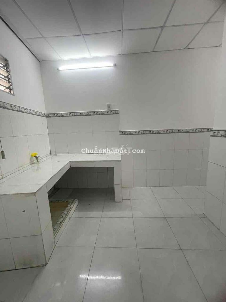 Nhà Gần Chợ HM 4x12 + Gác lửng