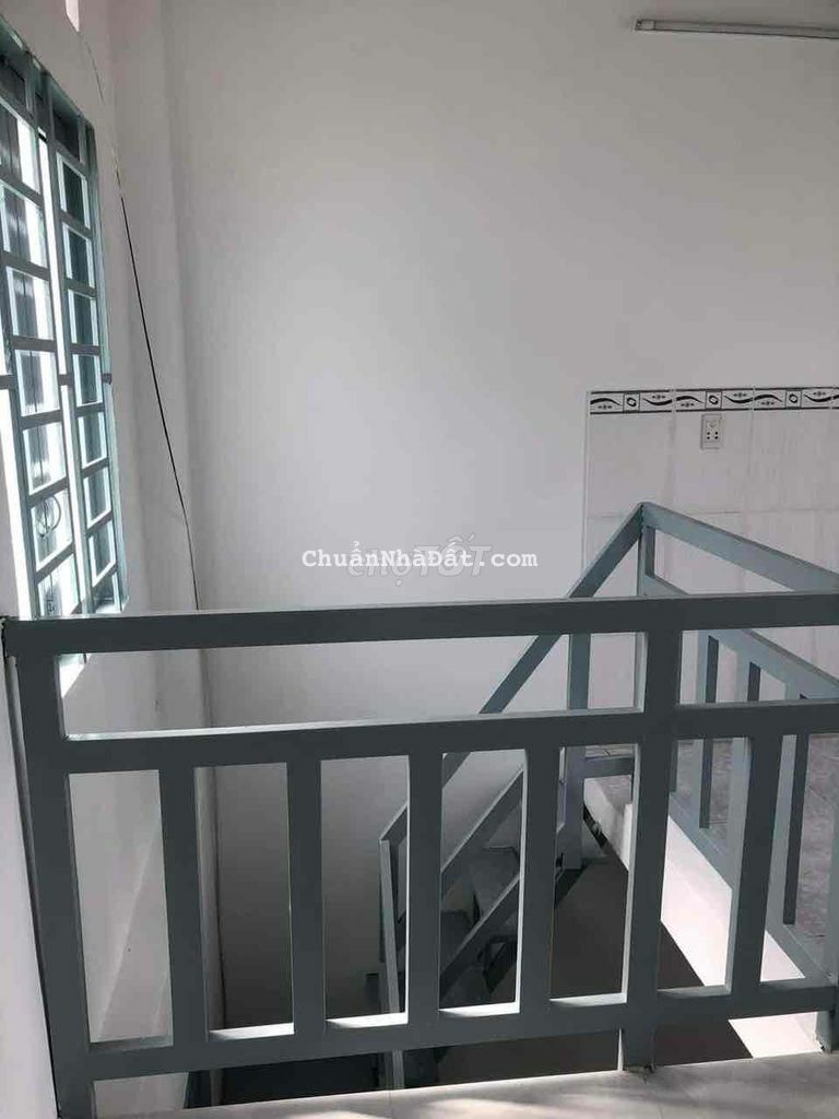 Nhà Gần Chợ HM 4x12 + Gác lửng