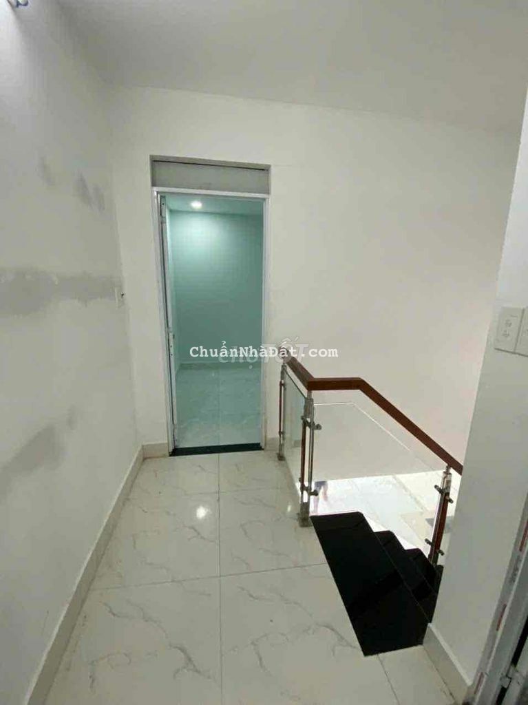 Nhà Chợ Thới Tứ / Mới 95% / 2pn 2wc Nhà Chợ Thới Tứ / Mới 95% / 2pn 2wc