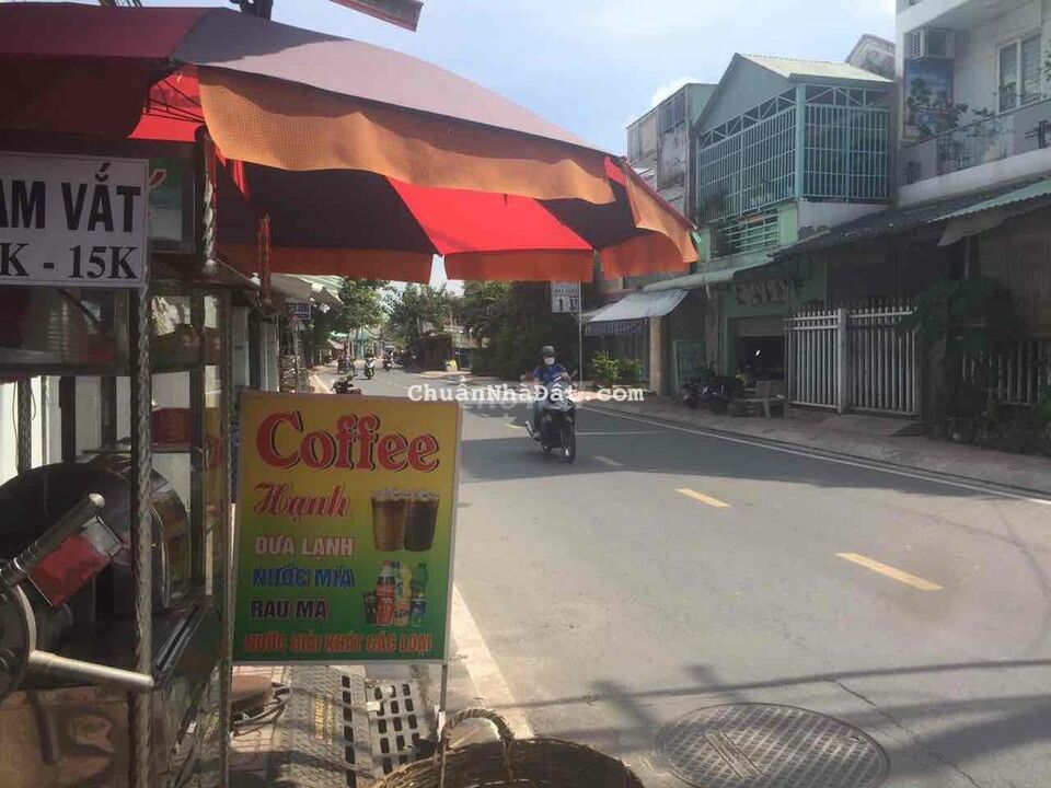 nhà mặt cho thuê hóc môn