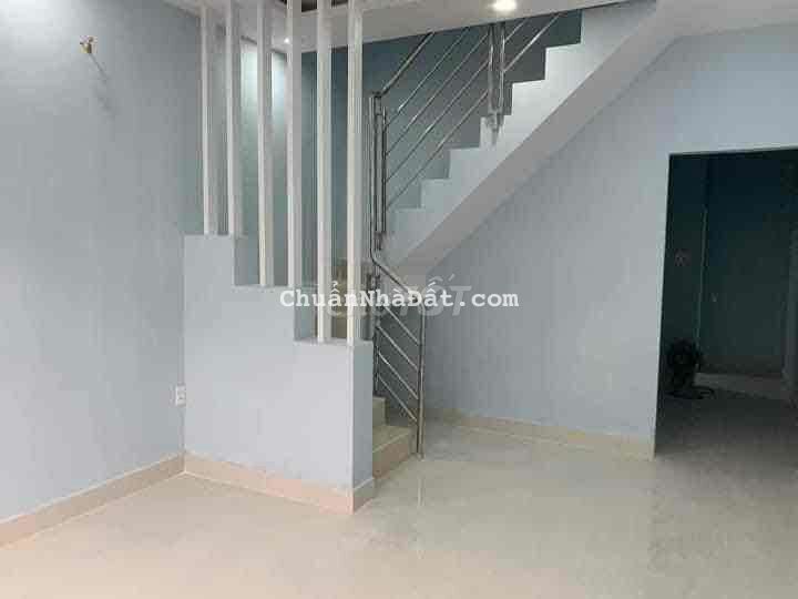 Cho thuê nhà sát bên bến xe an sương bà điểm