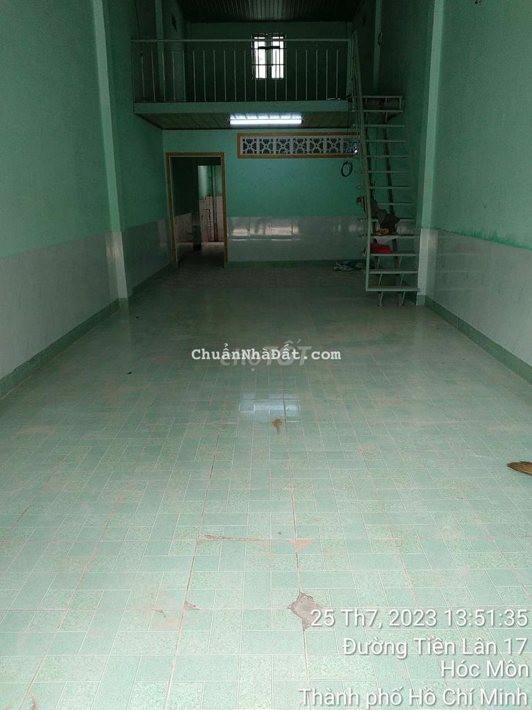 Nhà hác lững măt tiền đg 10m ngày bà điểm 5 giao với phan văn hớn Nhà hác lững măt tiền đg 10m ngày bà điểm 5 giao với phan văn hớn