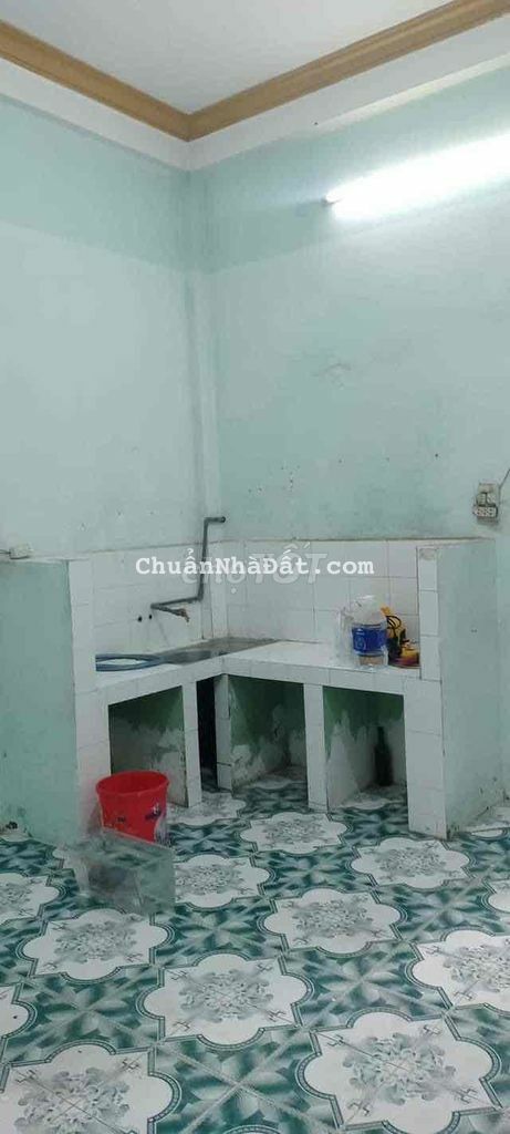 Cho thuê 4x20- cap 4-2 p ngủ -dg 8 m khu can cư gần chợ Đai hải