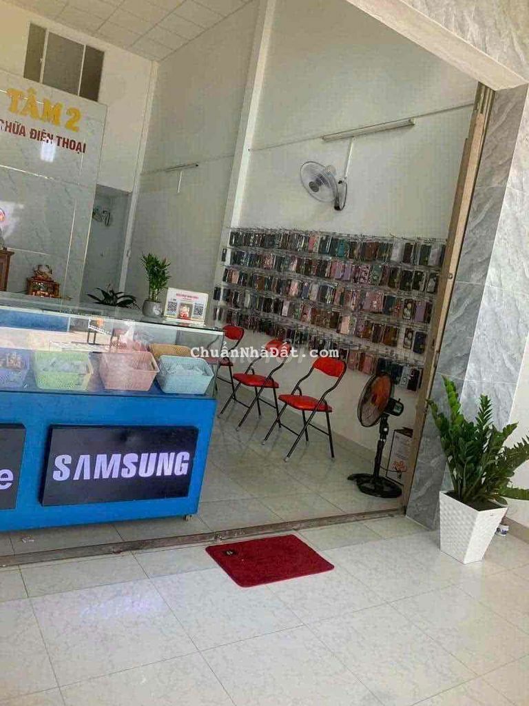 cho thuê mặt Tiền gần chợ đầu mối   DT 4*20 gác lửng   ❤g