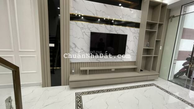 Cho thuê nguyên nhà 4 tầng tại Kiều Sơn, thông ra 193 Văn Cao.