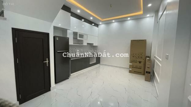 Cho thuê nguyên nhà 4 tầng tại Kiều Sơn, thông ra 193 Văn Cao.