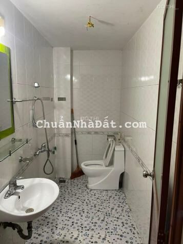 Cho thuê nguyên nhà 3 tầng tại Trung Hành, Hải An, oto đỗ tận cửa