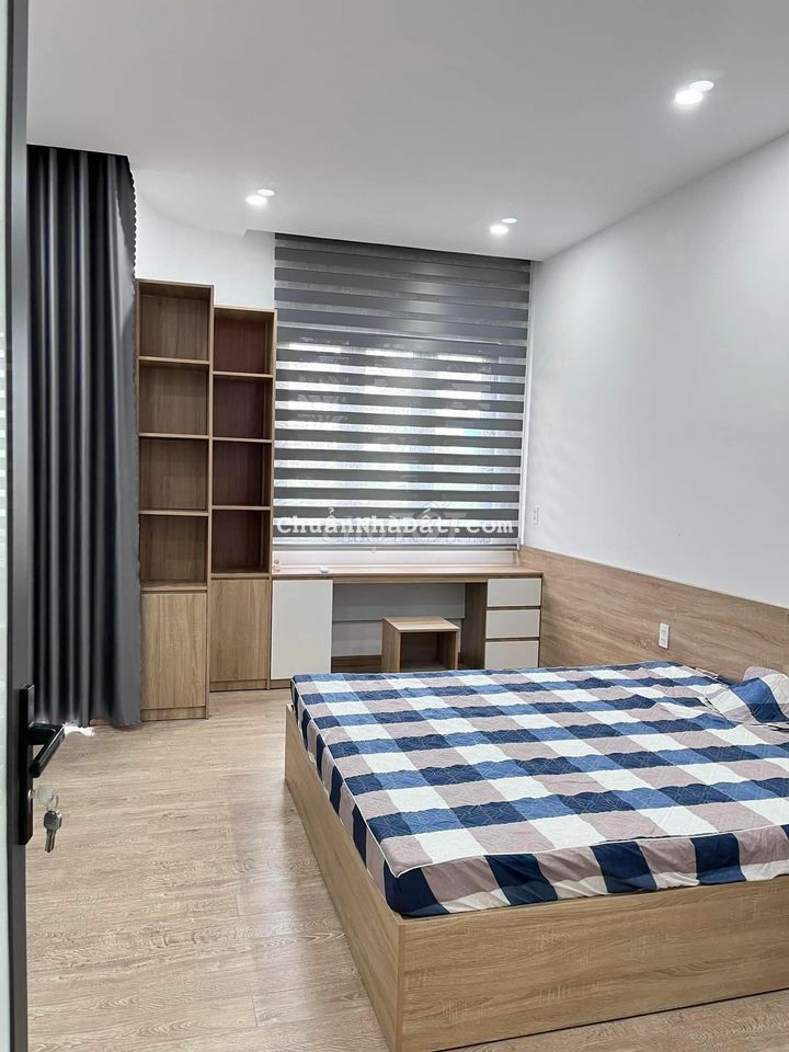 Nhà 3 tầng mt HÒA CƯỜNG BẮC - SANG XỊN - FULL NỘI THẤT