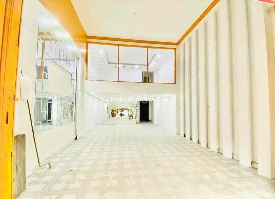 Cho Thuê Nhà Mặt Tiền Hoàng Diệu Hải Châu Ngang 5m5 Nhà 3 Tầng