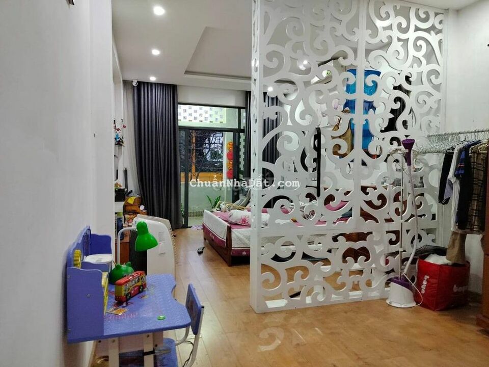 CHO THUÊ NHÀ FULL NỘI THẤT MT LÊ ĐÌNH LÝ