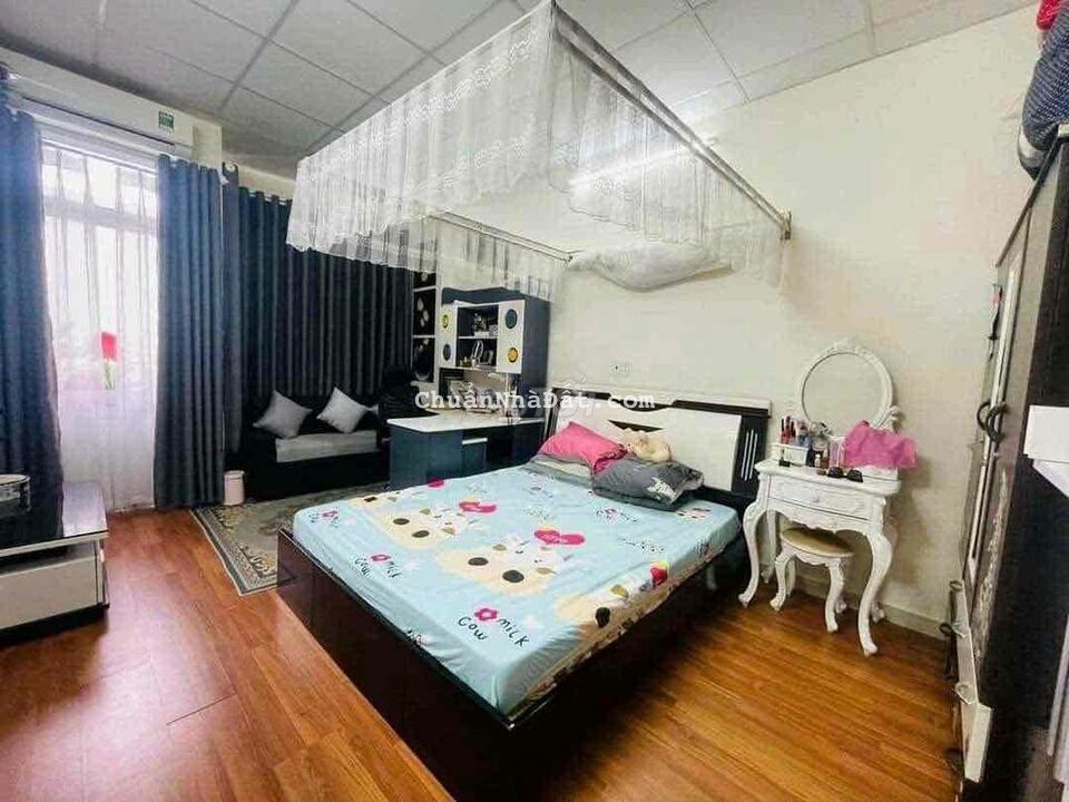 NHÀ 2 tầng kiệt nguyễn tri phương -3pn-8tr/tháng