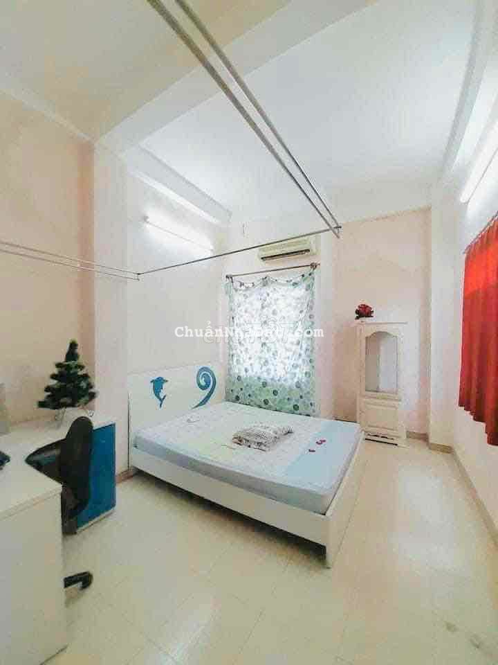 NHÀ MẶT TIỀN NGUYỄN DU 3,5 TẦNG GẦN ĐỐNG ĐA