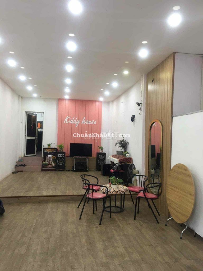 MẶT TIỀN ÔNG ÍCH KHIÊM GẦN CHỢ CỒN