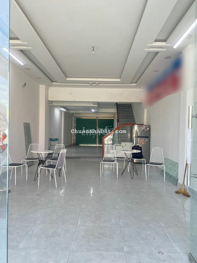 NHÀ 3 TẦNG MT HOÀNG THỊ LOAN- 2 MẶT TIỀN TRƯỚC SAU