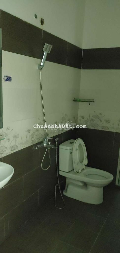 Cho thuê nhà mặt tiền Đá Mộc