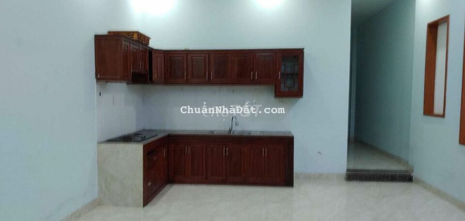 Cho thuê nhà mặt tiền Đá Mộc