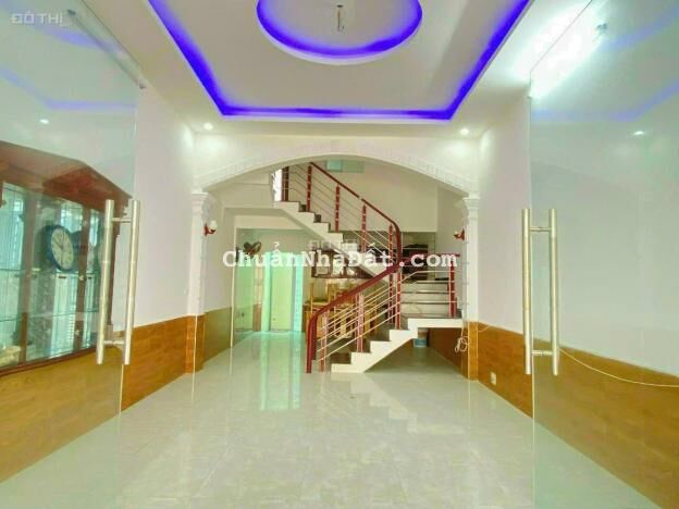 Cho thuê nhà nguyên nhà 4 tầng còn rất mới tại Thiên Lôi