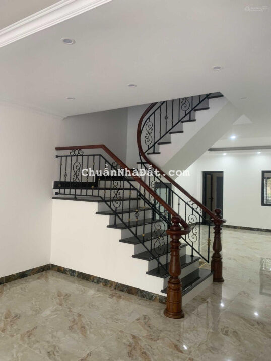 Cho thuê nhà 100m2, 5 tầng MP Trịnh Văn Bô làm văn phòng và kd Cho thuê nhà 100m2, 5 tầng MP Trịnh Văn Bô làm văn phòng và kd