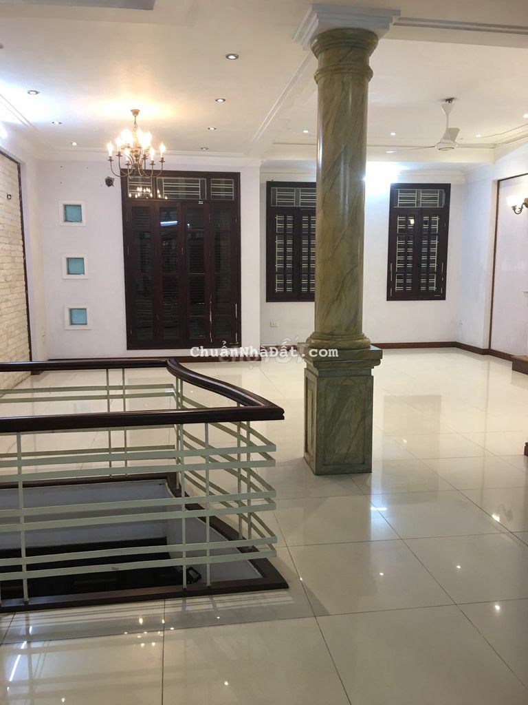 .Cho thuê  Biệt Thự  khu đô thị Mỹ Đình 2  làm vpcty hoặc ở.