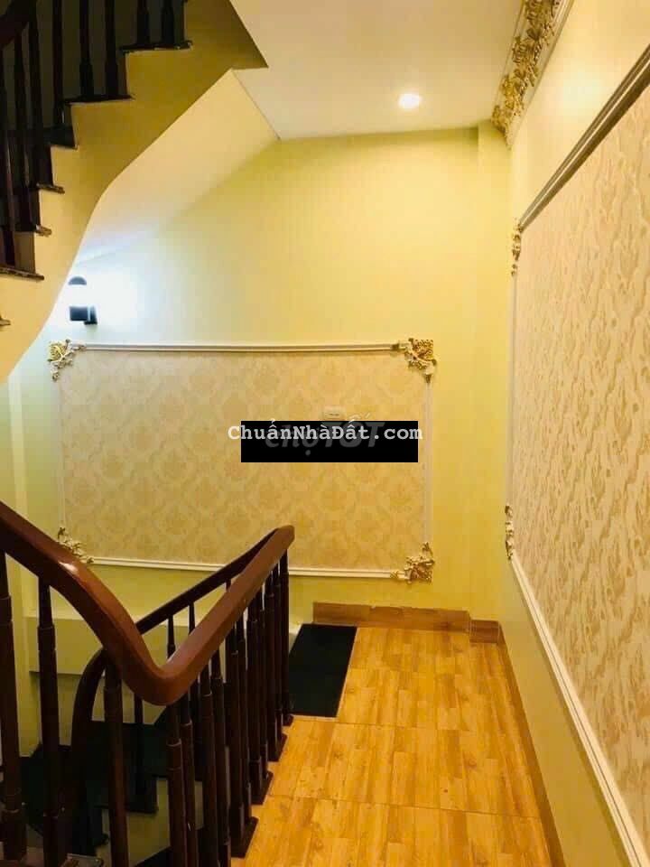 Cho thuê nhà 35 m2 x 5 tầng, 3 PN, 4 WC, full đồ, MỚI - ĐẸP 12 tr/t Cho thuê nhà 35 m2 x 5 tầng, 3 PN, 4 WC, full đồ, MỚI - ĐẸP 12 tr/t