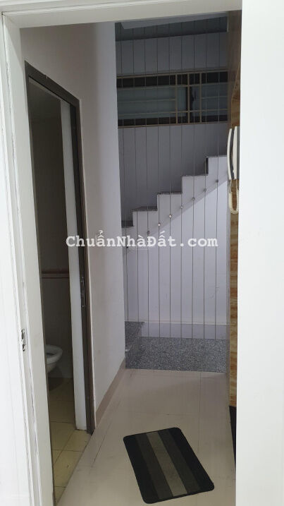 Nhà mặt ngõ Trịnh Văn Bô 35m2, 6 tầng, thông sàn, thang máy, ô tô đỗ