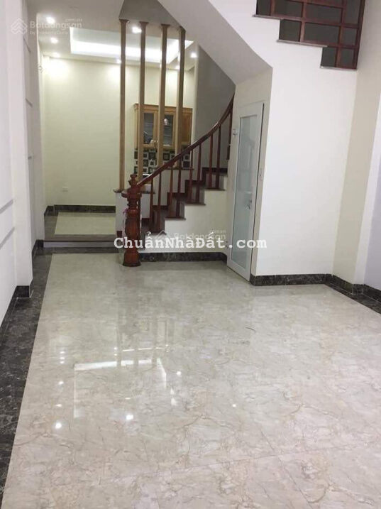 Cho thuê nhà Phú Đô DT 40m2 x 4 tầng, 4PN, ngõ ô tô giá 12 triệu/tháng