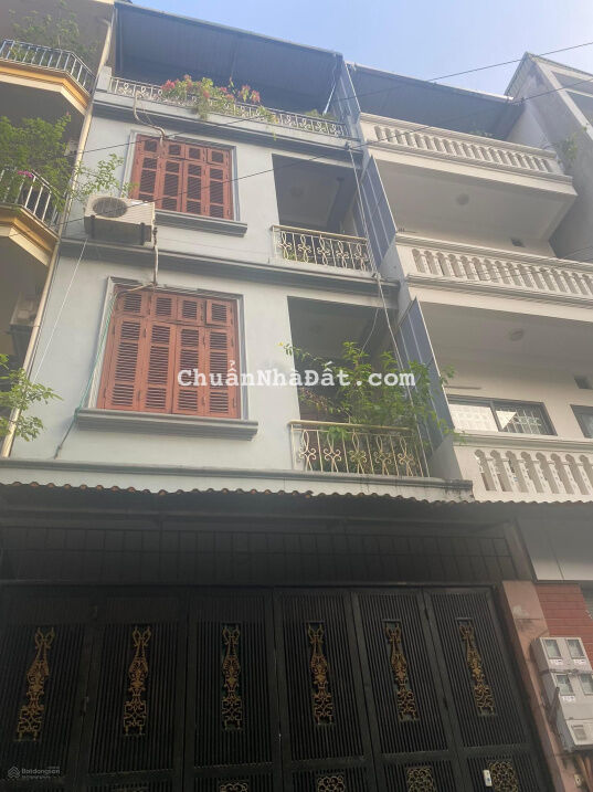 Cho thuê nhà Mễ Trì dt 45m2 x 4 tầng, 4 pn, ngõ ô tô giá 12tr /tháng