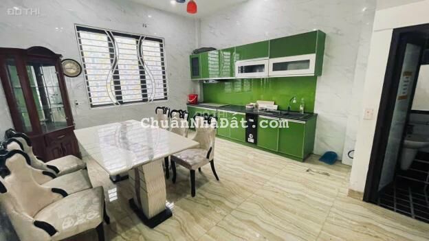 Cho thuê nhà 4 tầng mặt Đường Phương Lưu full đồ chỉ việc ở hoặc kinh doanh