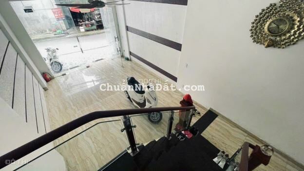 Cho thuê nhà 4 tầng mặt Đường Phương Lưu full đồ chỉ việc ở hoặc kinh doanh