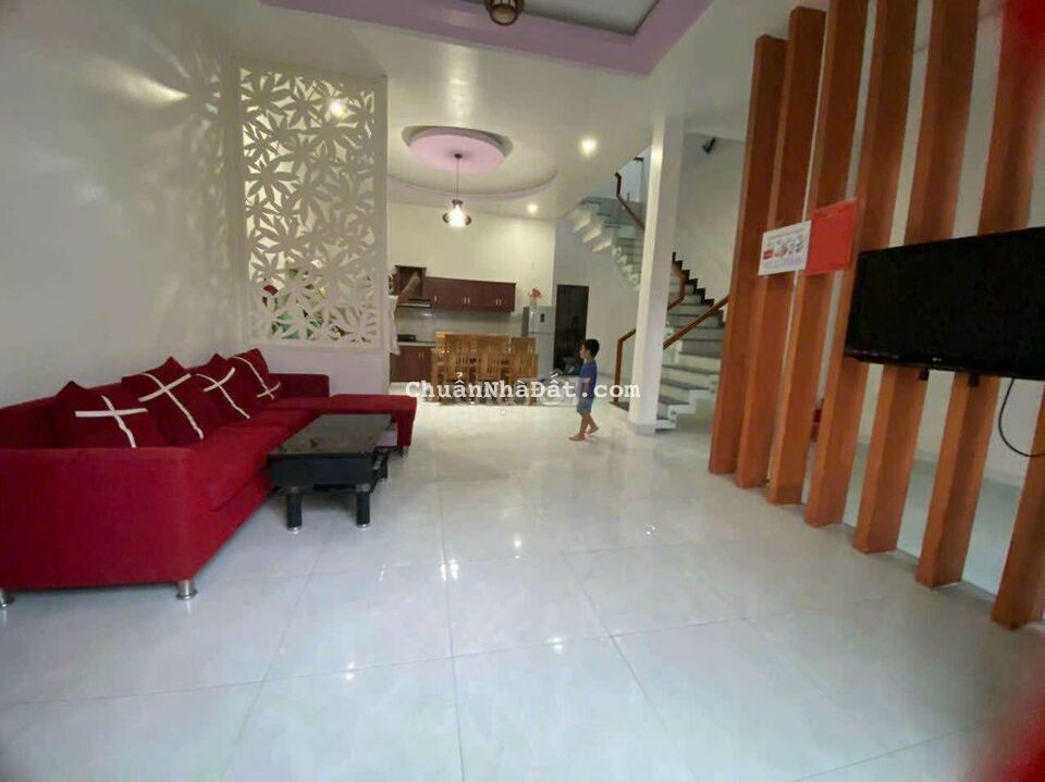 NHÀ 3 TẦNG SÂN VƯỜN KHU HỒ XUÂN HƯƠNG