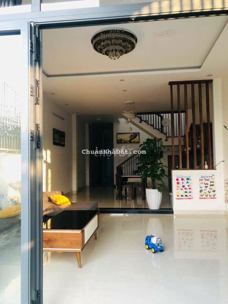 NHÀ 2 TẦNG CHO THUÊ ĐƯỜNG HÒA BÌNH GẦN CẦU KHUÊ ĐÔNG