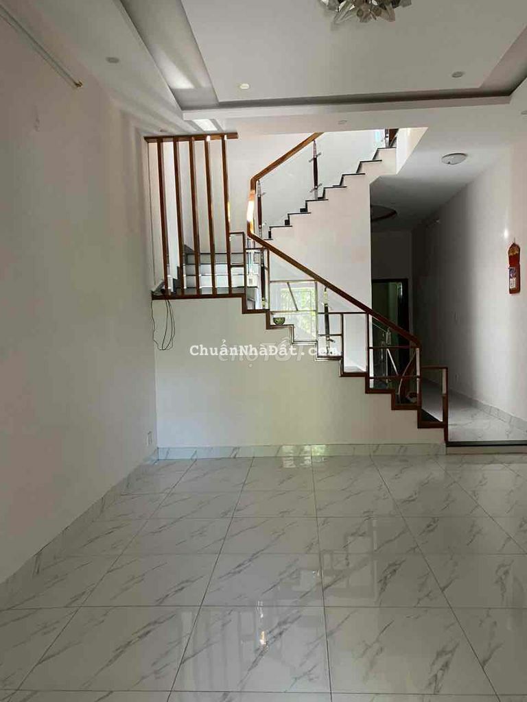 Nhà Đường Lê Hy Cát có 3PN 2Wc gia thuê 9tr/tháng