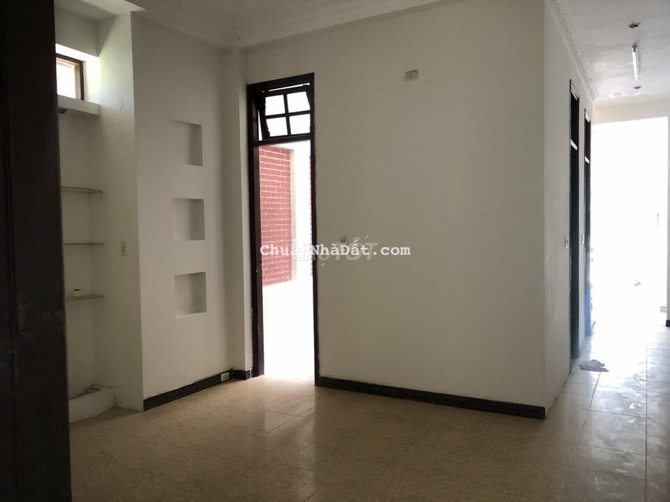 CHO THUÊ NHÀ NGUYÊN CĂN 3 TẦNG MẶT TIỀN ĐƯỜNG HỒ XUÂN HƯƠNG CHO THUÊ NHÀ NGUYÊN CĂN 3 TẦNG MẶT TIỀN ĐƯỜNG HỒ XUÂN HƯƠNG