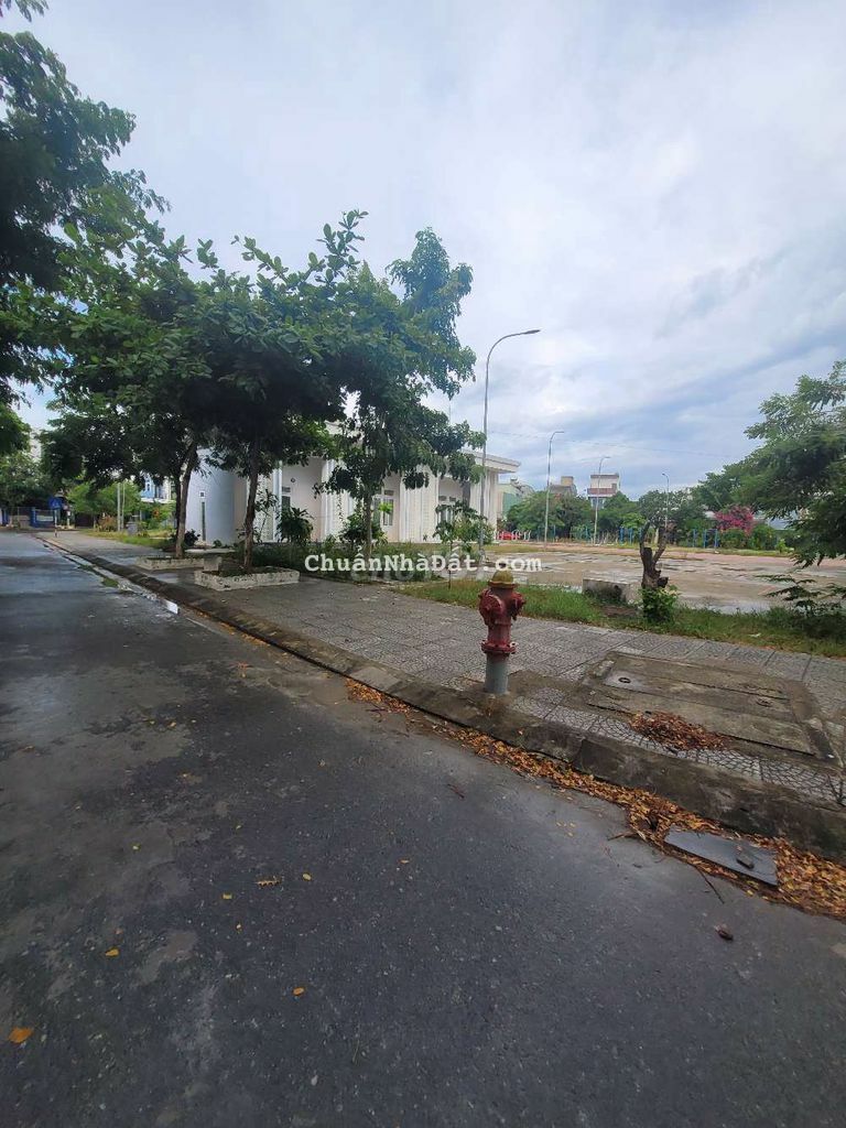 Cho thuê nhà Phan đình thông. Hòa hải. Sát khu FPT. Giá 5tr