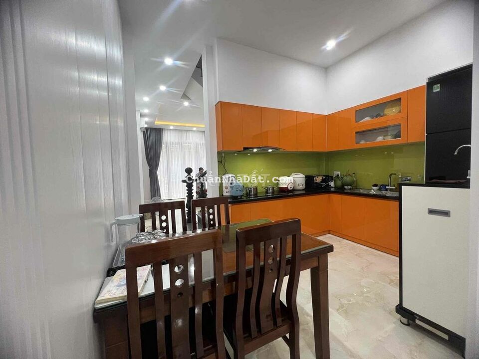 3 tầng MT AN THƯỢNG :4phòng -FULL -15tr/tháng 3 tầng MT AN THƯỢNG :4phòng -FULL -15tr/tháng