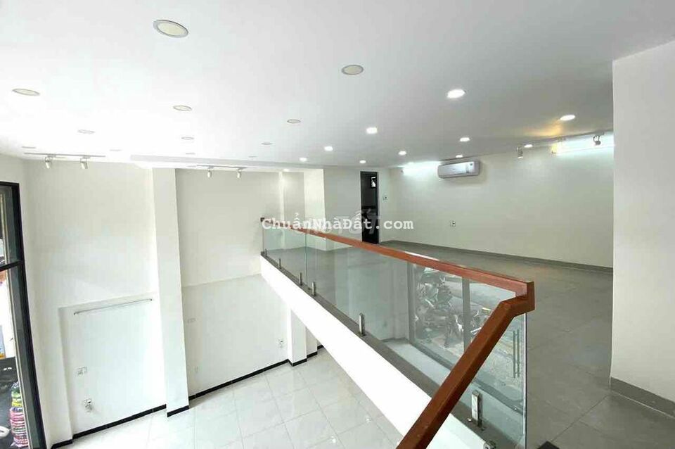 Nhà Đường 7,5m sát Bùi Tá Hán Trong suốt giá 18tr/tháng